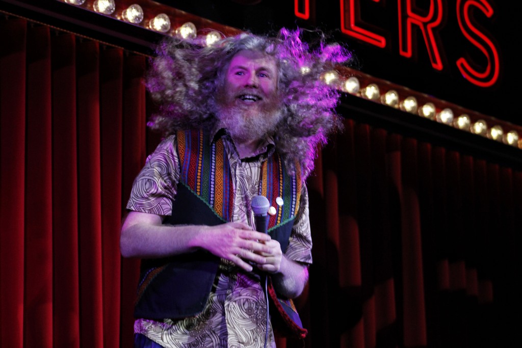 Three Sisters – Gong Show