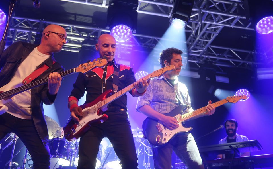 bROTHERS iN bAND  – Liquid Room