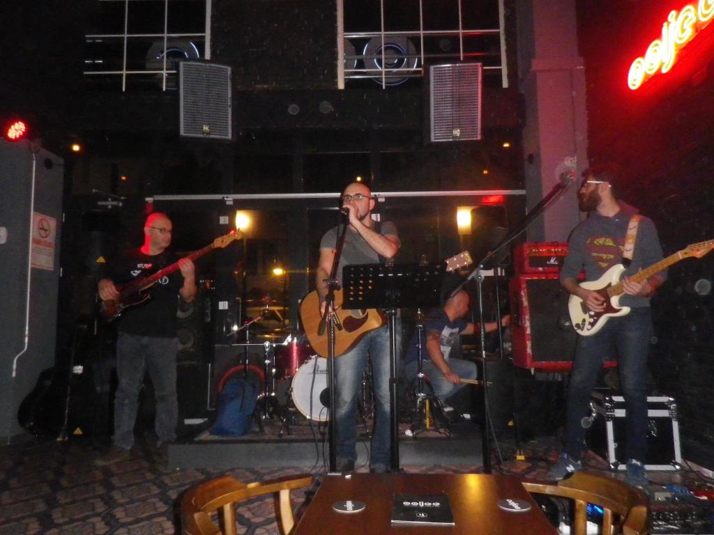 Shaman’s Band at Ooljee Bar 3